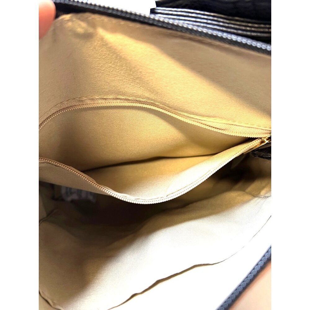 Beverly Hills Polo Club Tan & Black Crossbody Bag With Adj Strap & Zipper Accent - Picture 4 of 5